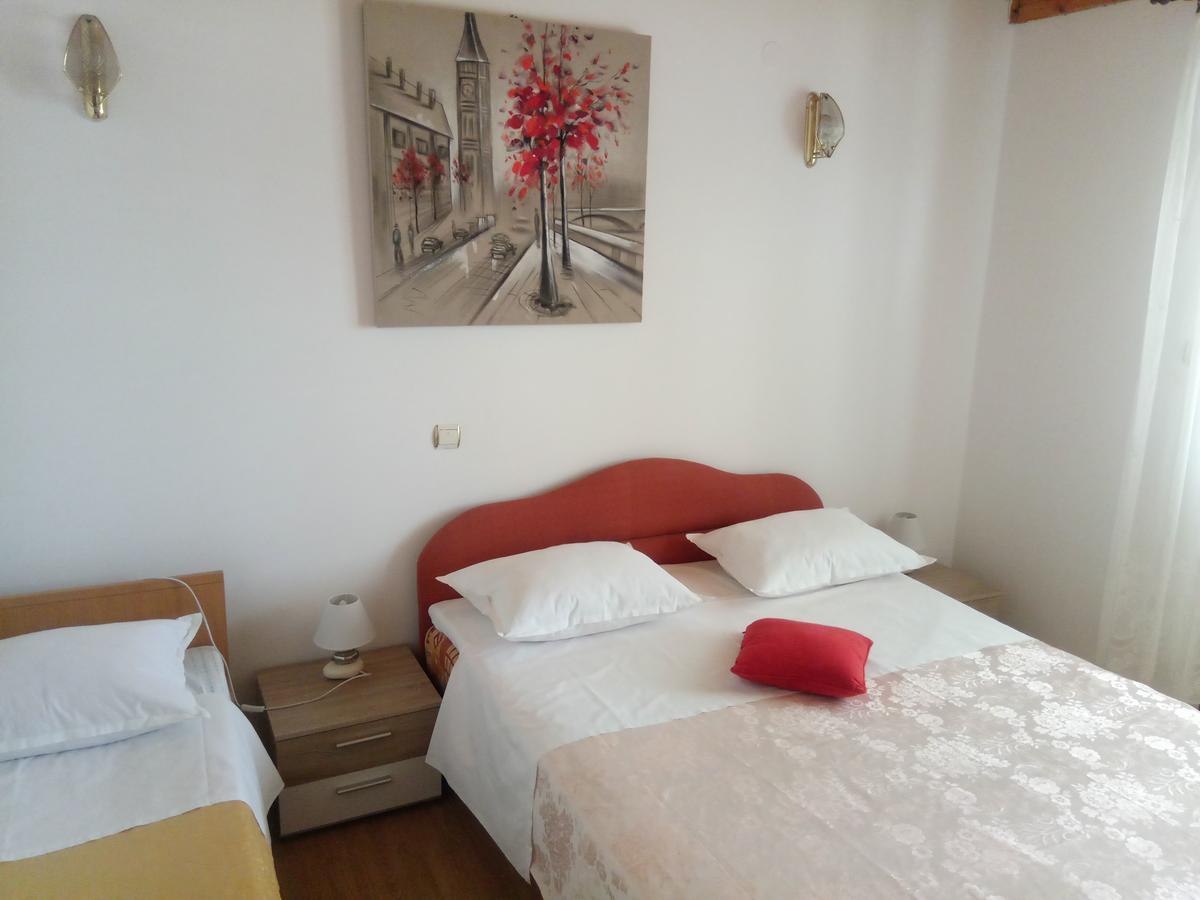 Krkahaus Hotell Lozovac Eksteriør bilde